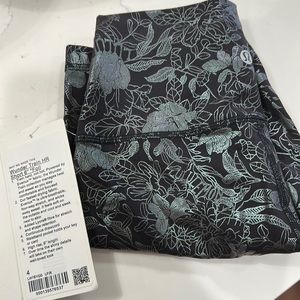 lululemon Wunder Train HR Short 6” *Foil